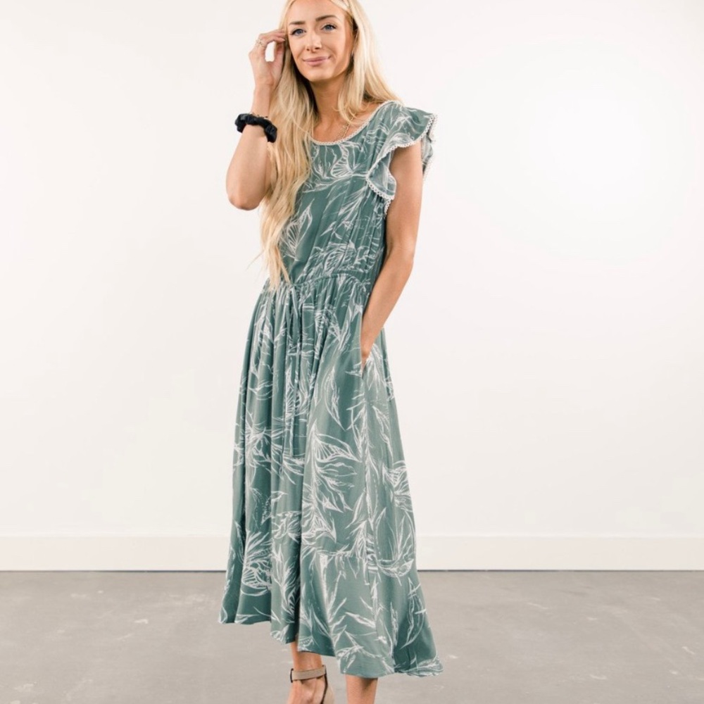 Stevie Hender Midi Dress Size M